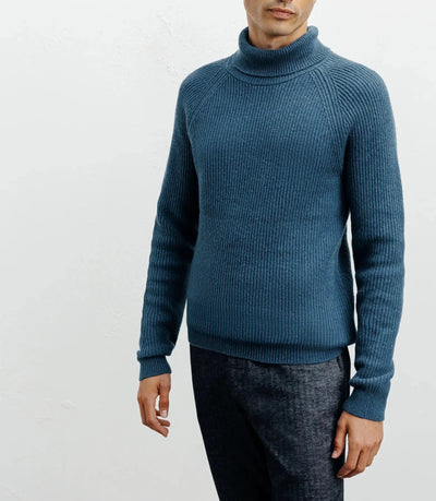 Pull col roulé uni canard - IZAC