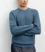 Pull col rond jeux de points bleu canard - IZAC