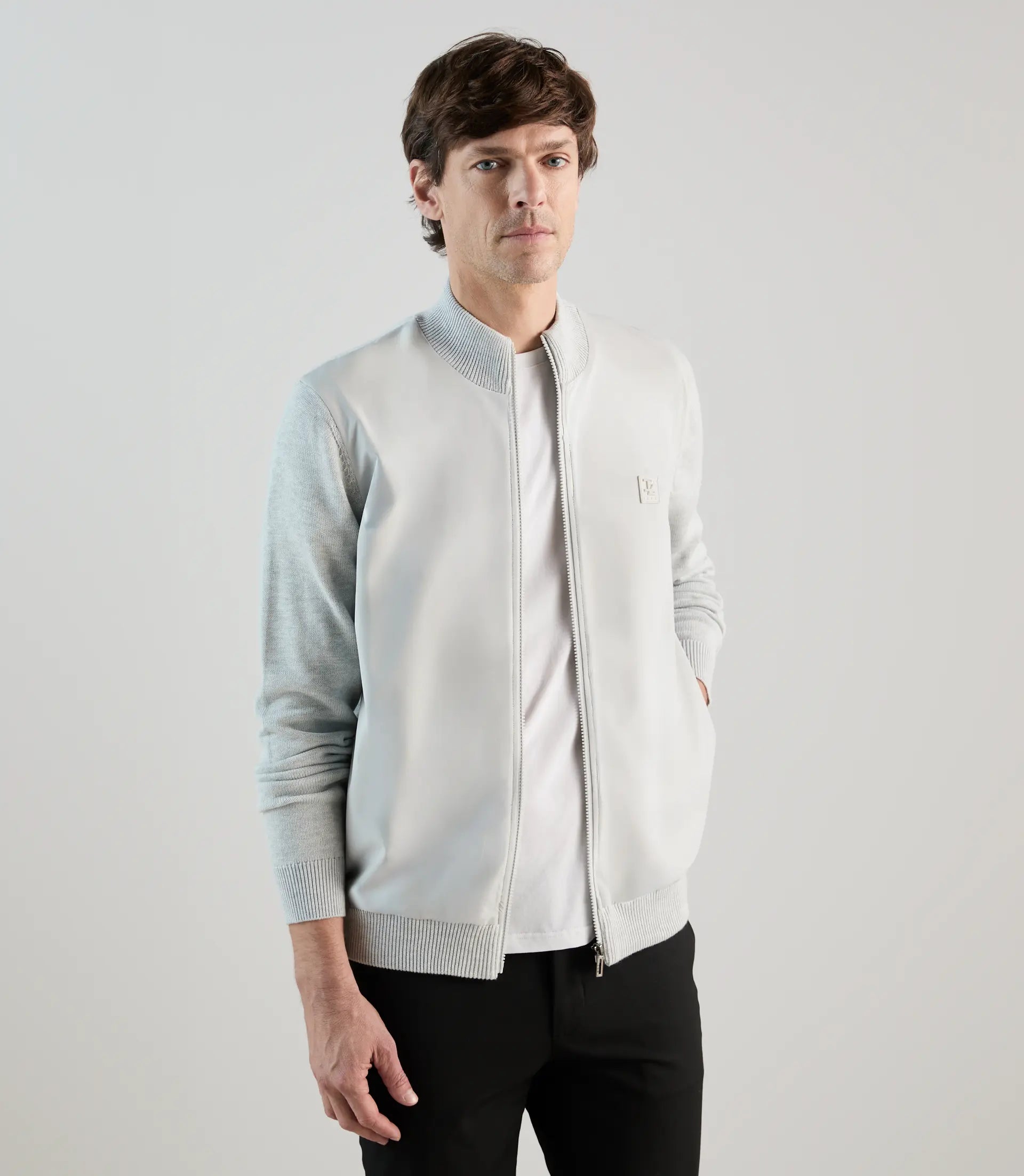 Gilet col montant bi - matière gris perle - IZAC