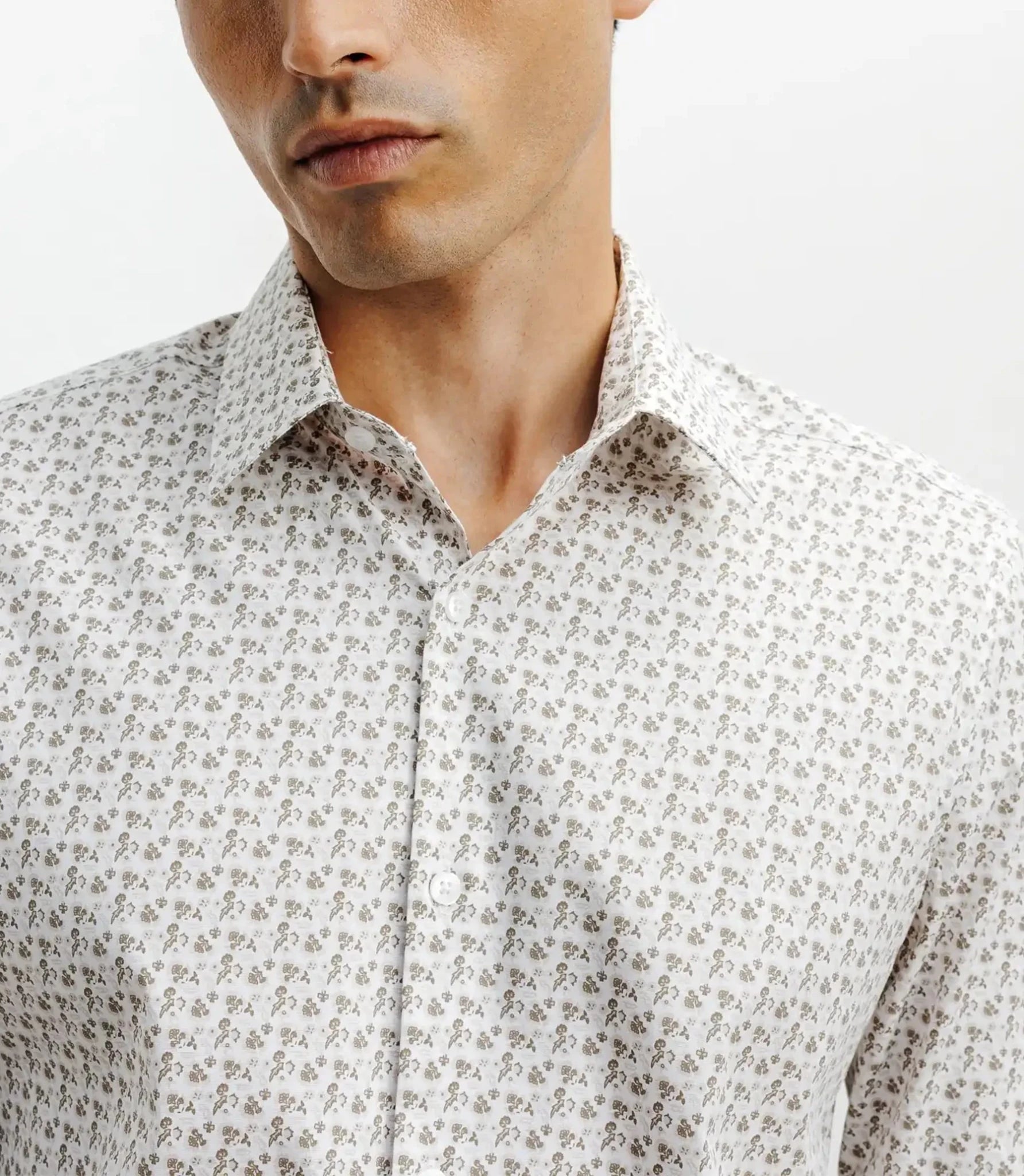 Chemise casual à imprimé fleurs beige - IZAC