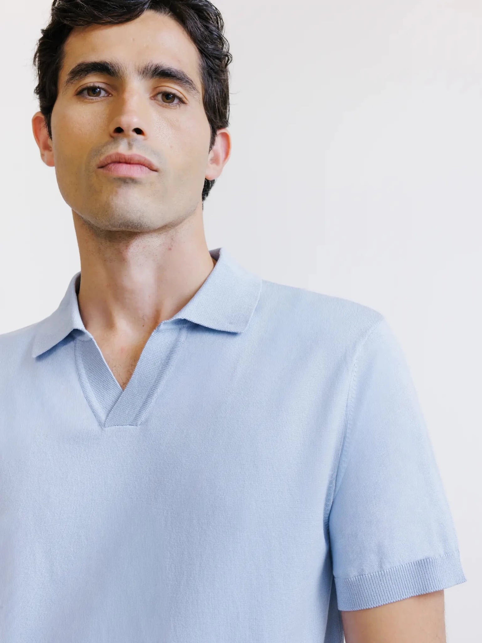 Polo col ouvert en maille bleu ciel - IZAC