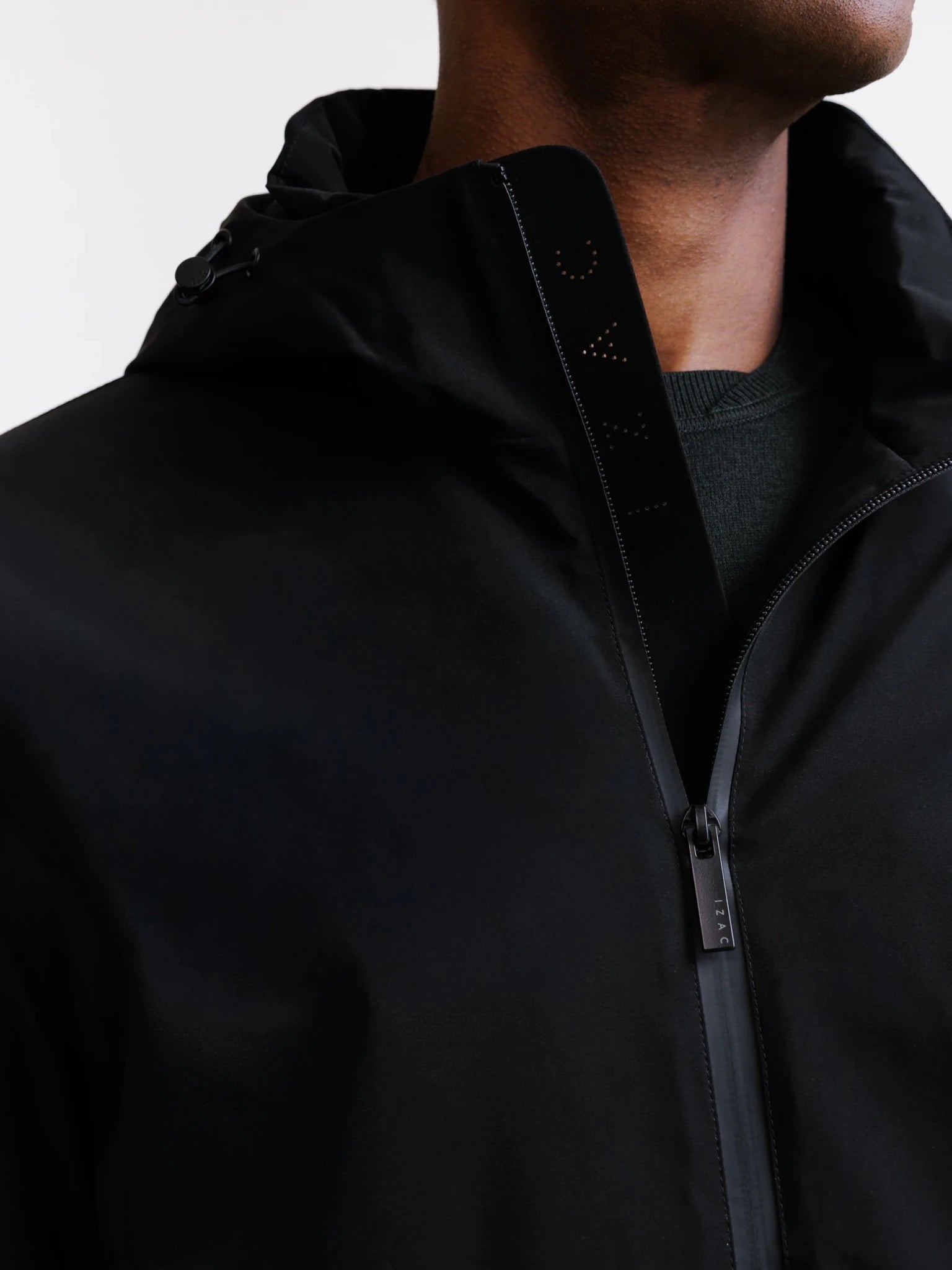 Blouson à capuche noir - IZAC
