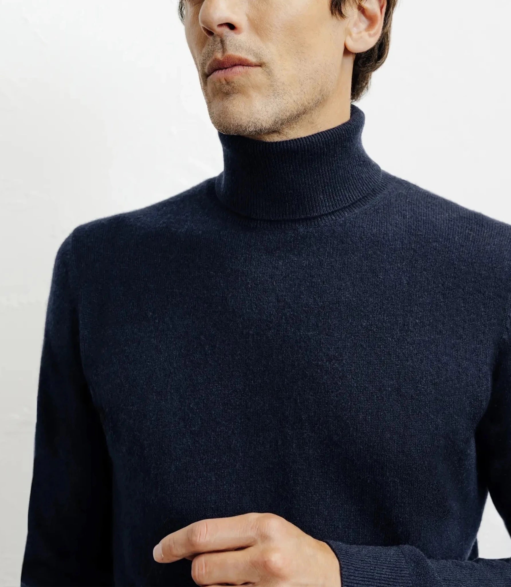 Pull col roulé 100% cachemire marine - IZAC