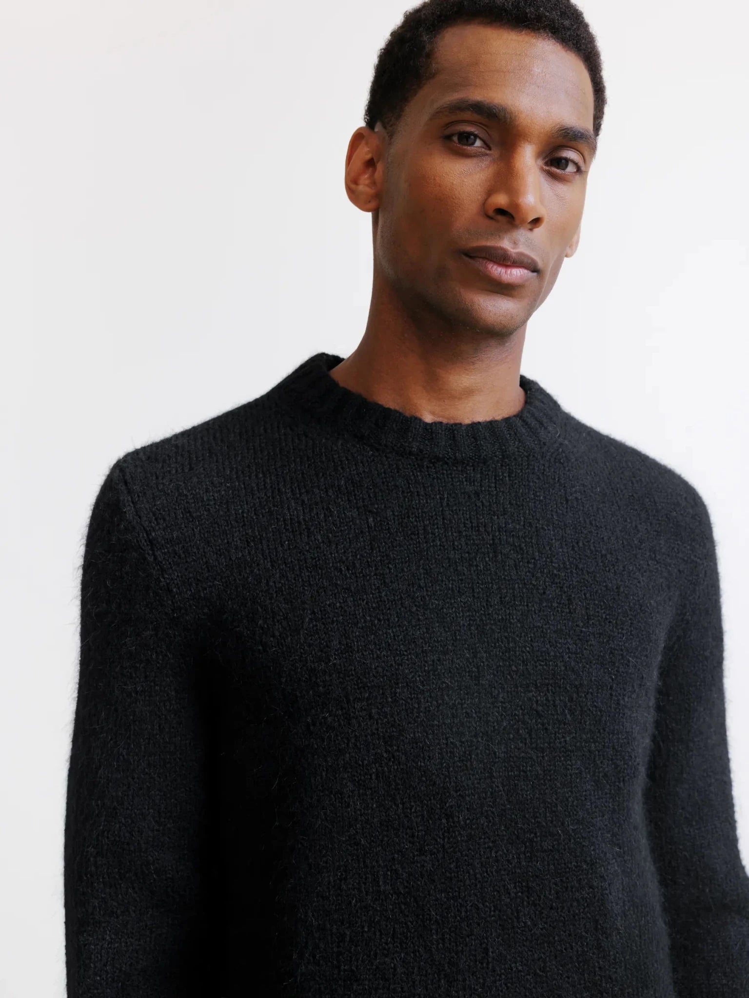 Pull col rond noir