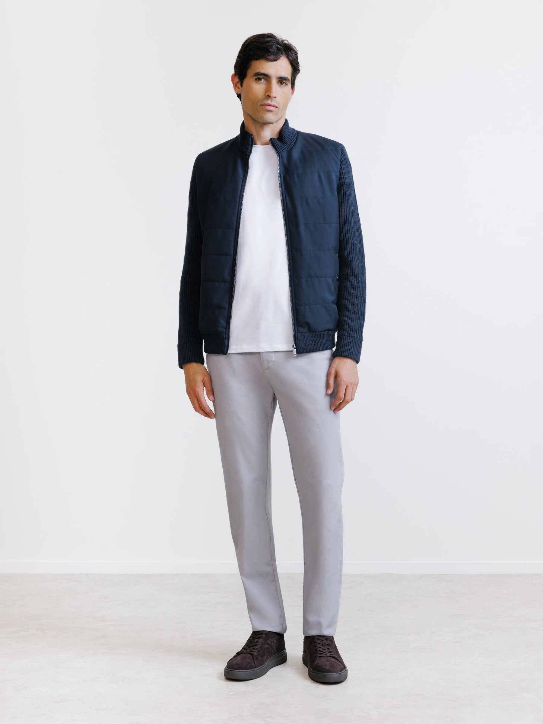 Two-material navy zipped vest