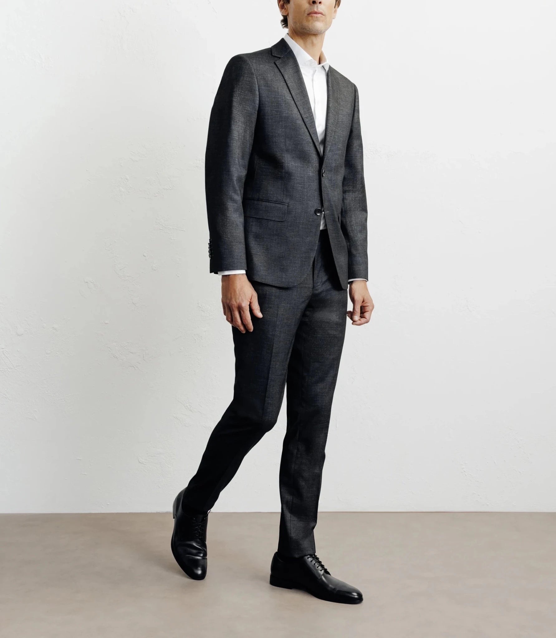 Costume avec 2 boutons noir - IZAC