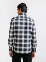 Chemise à carreaux noire