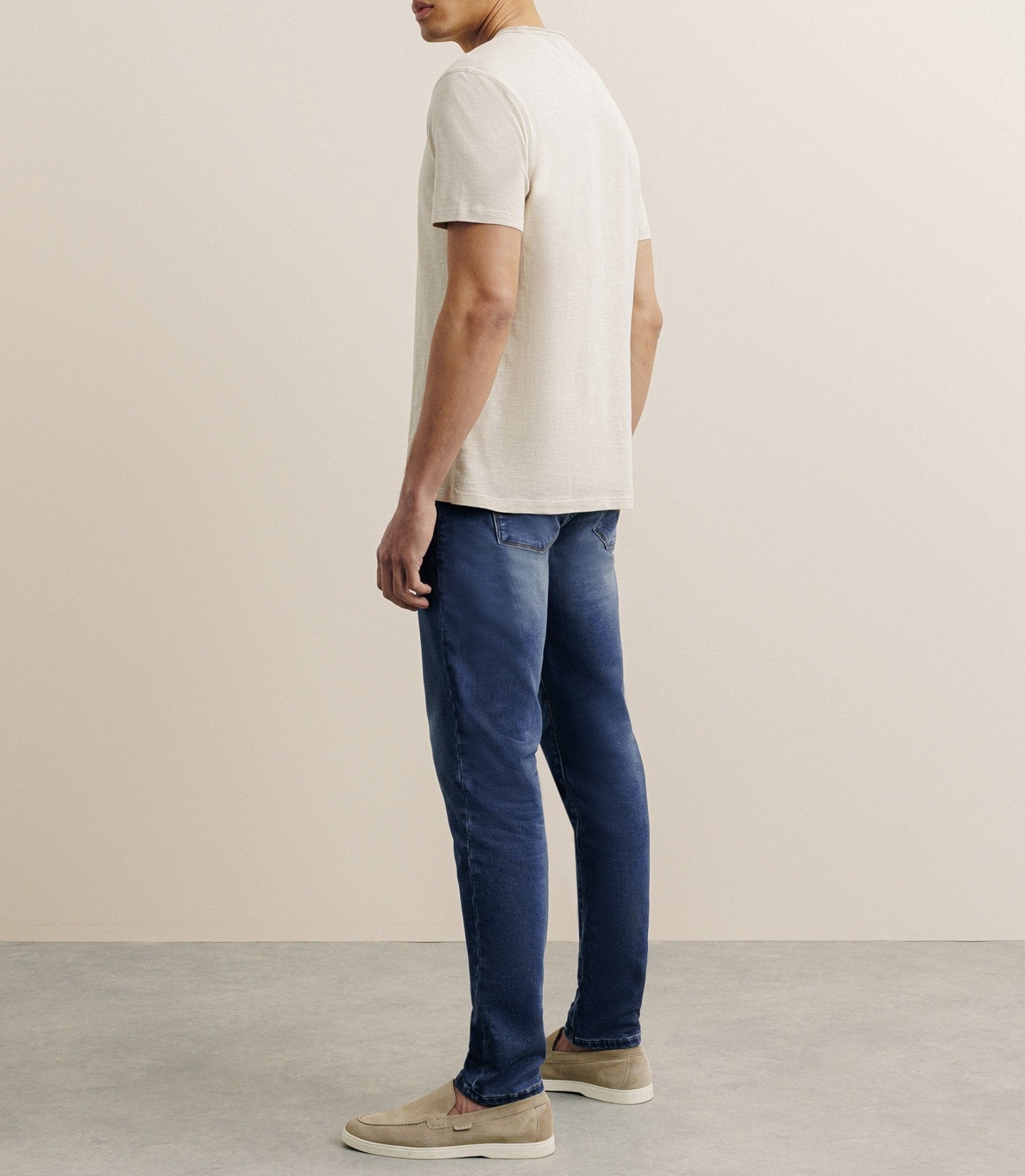 T-shirt col V beige - IZAC