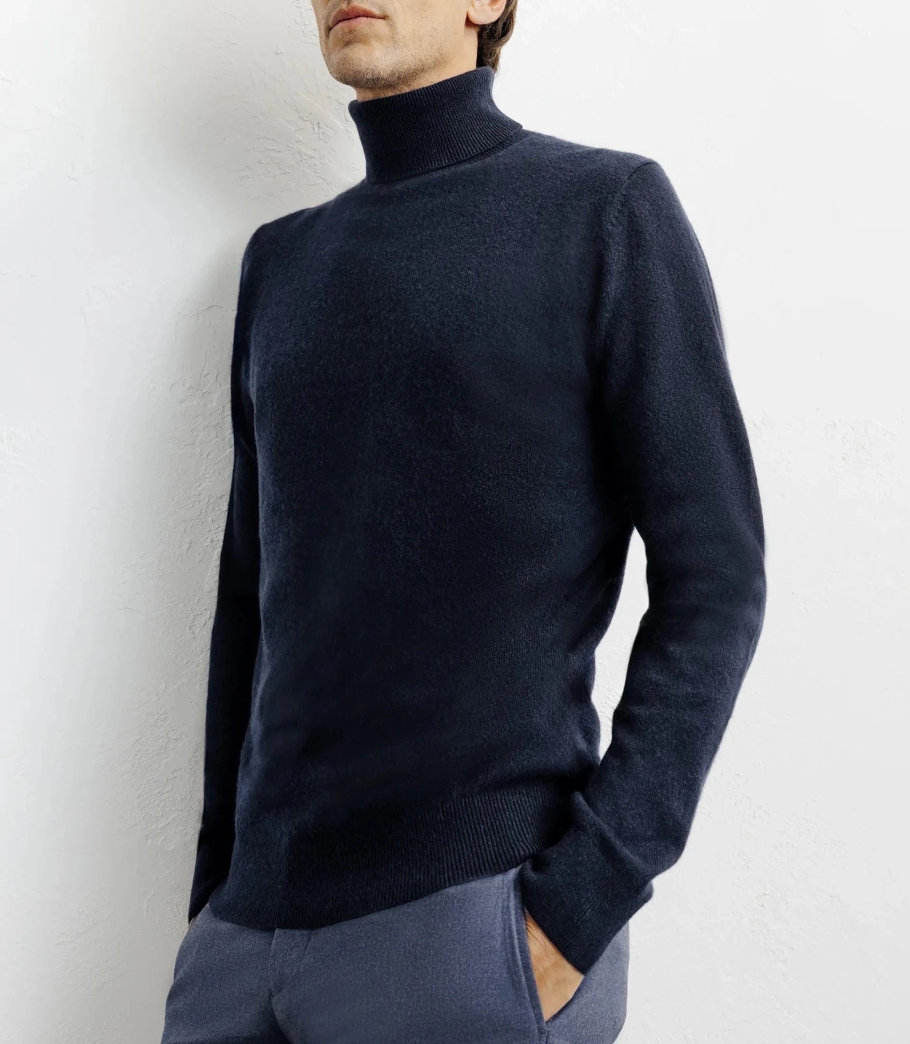 Pull col roulé 100% cachemire marine - IZAC