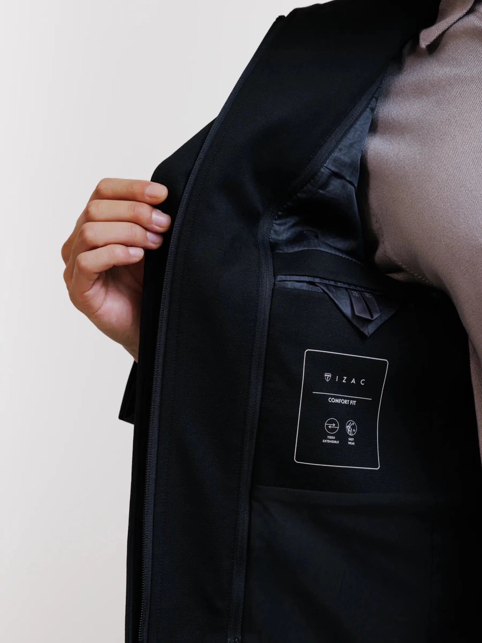Veste en maille avec parementure noire - IZAC