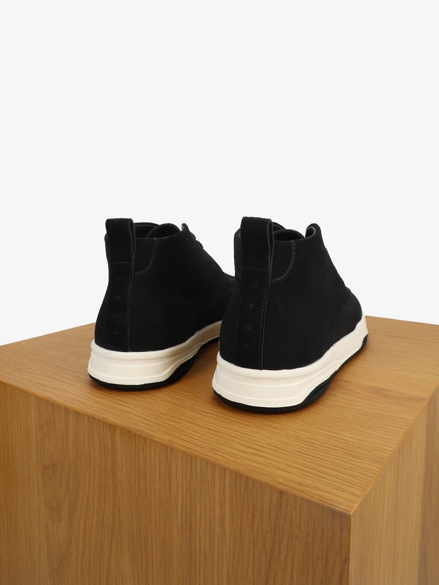 Bottines casual en suède noir - IZAC