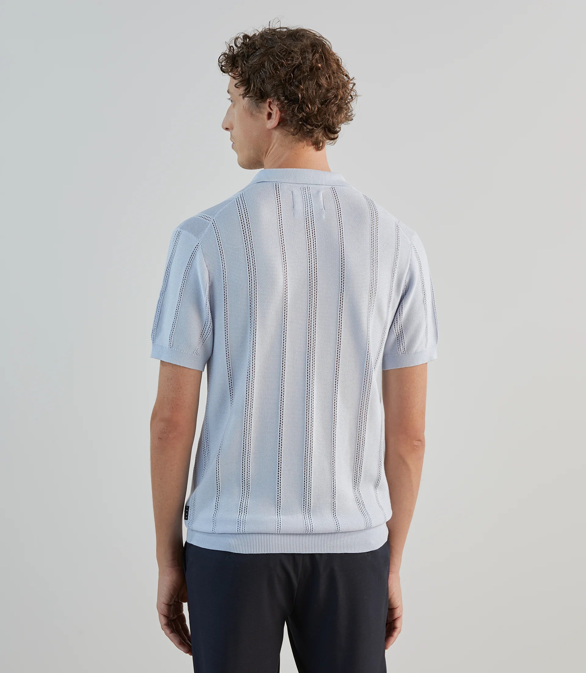 Polo en maille semi - ajouré bleu ciel - IZAC