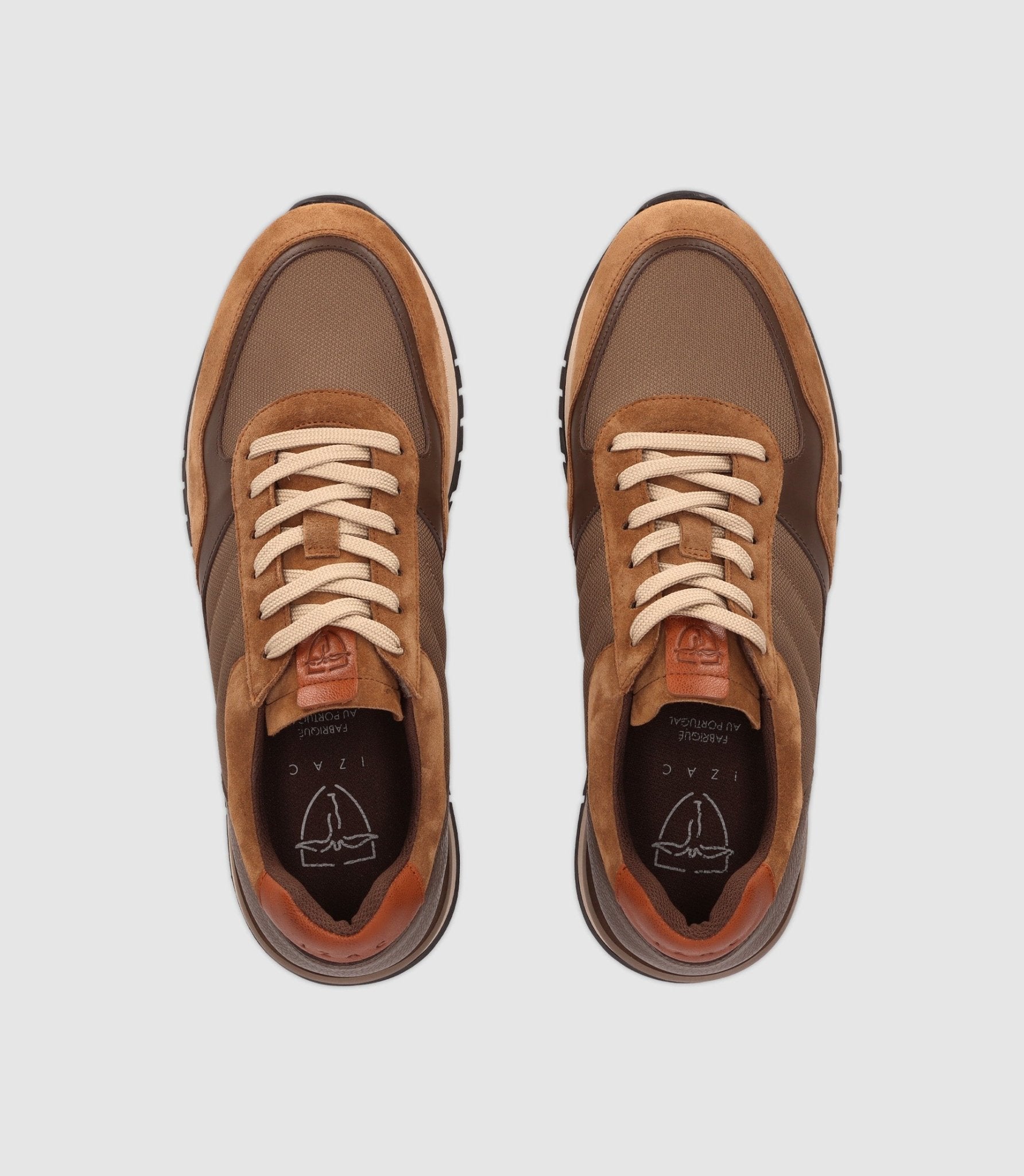 Chaussures sneakers en cuir beige - IZAC