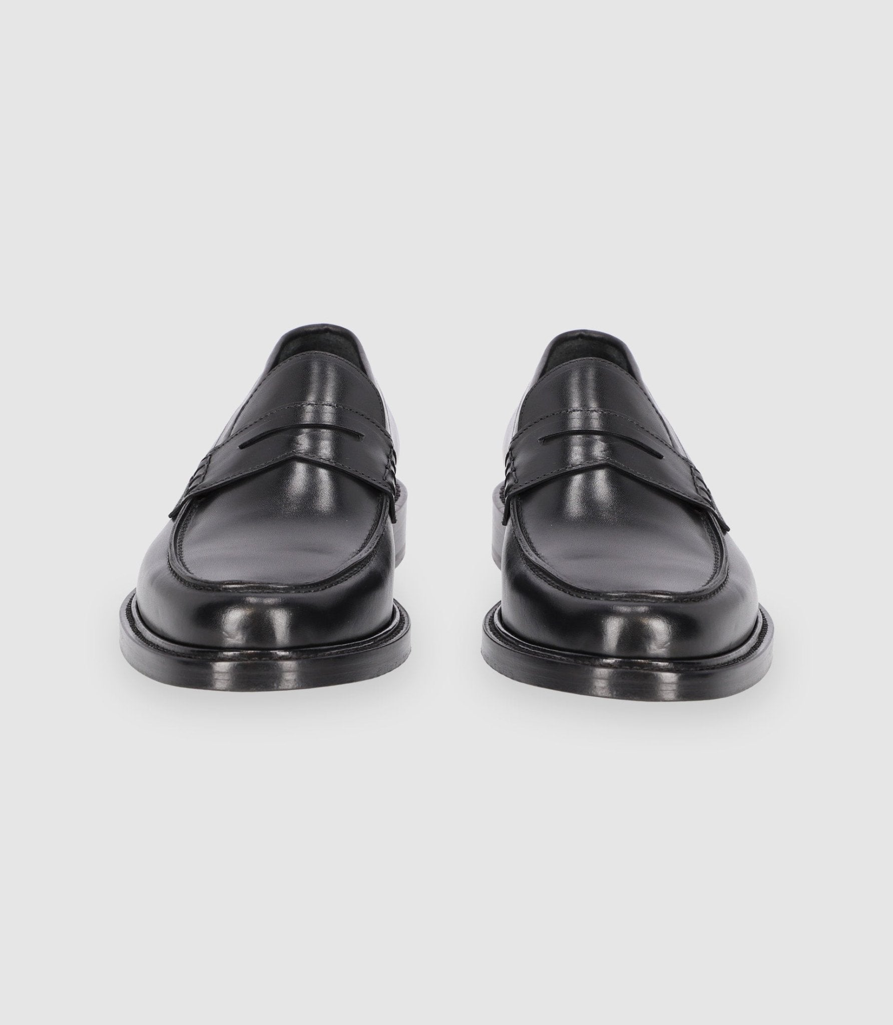Chaussures mocassins en cuir lisse noires - IZAC