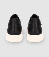 Chaussures sneakers à lacets en cuir noires - IZAC