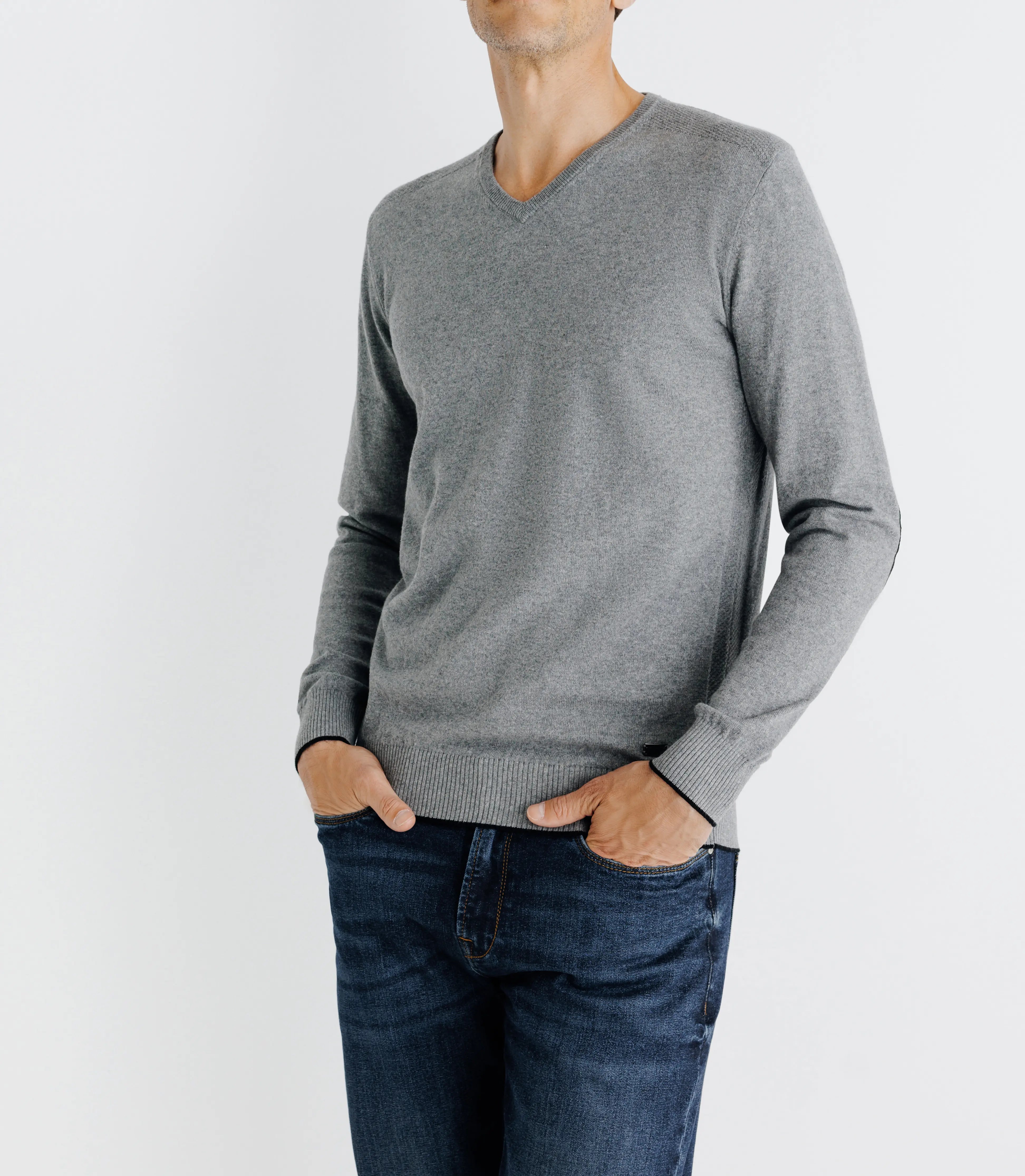 Pull col V manches longues gris - IZAC