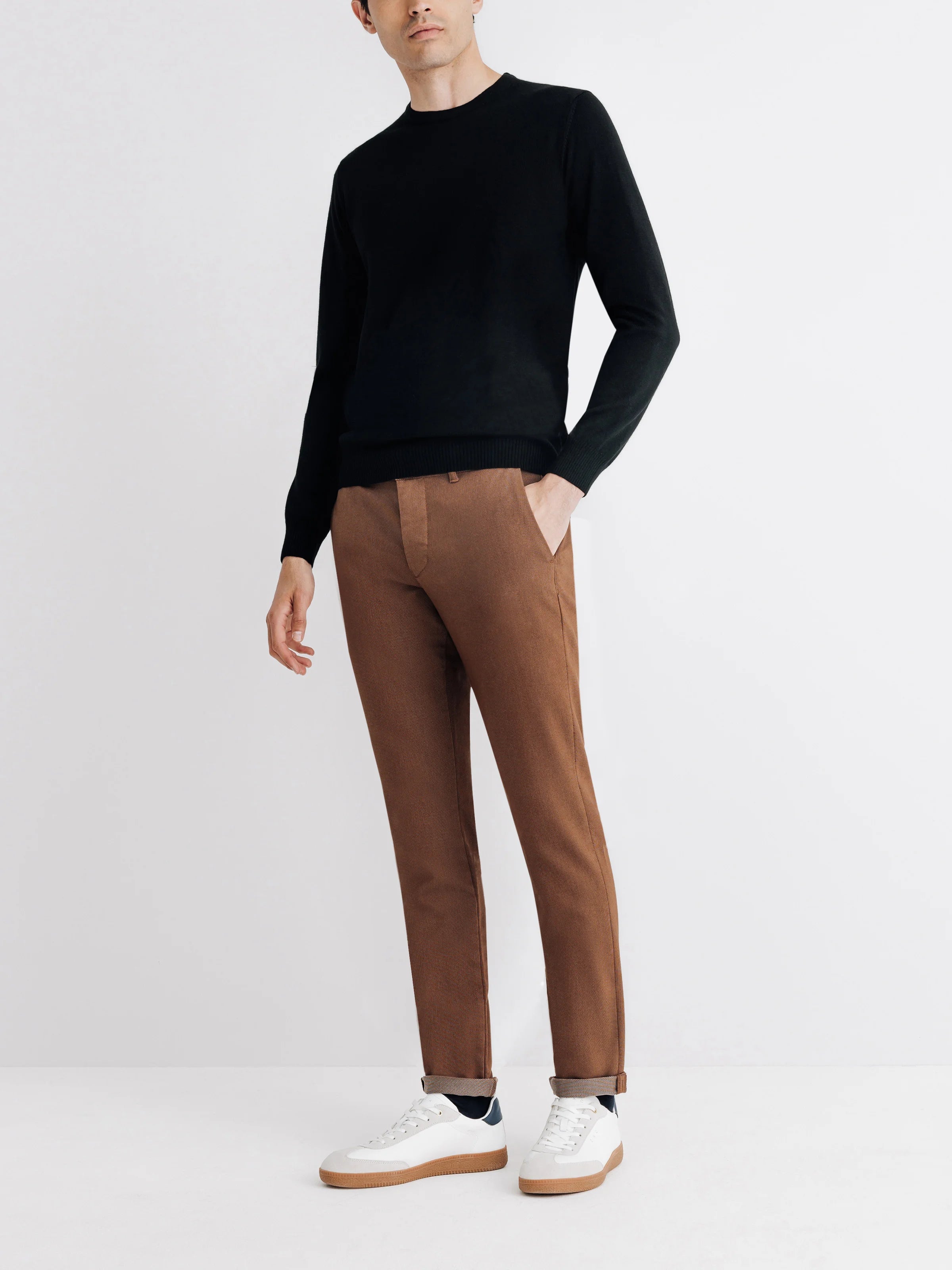 Pull col rond noir - IZAC