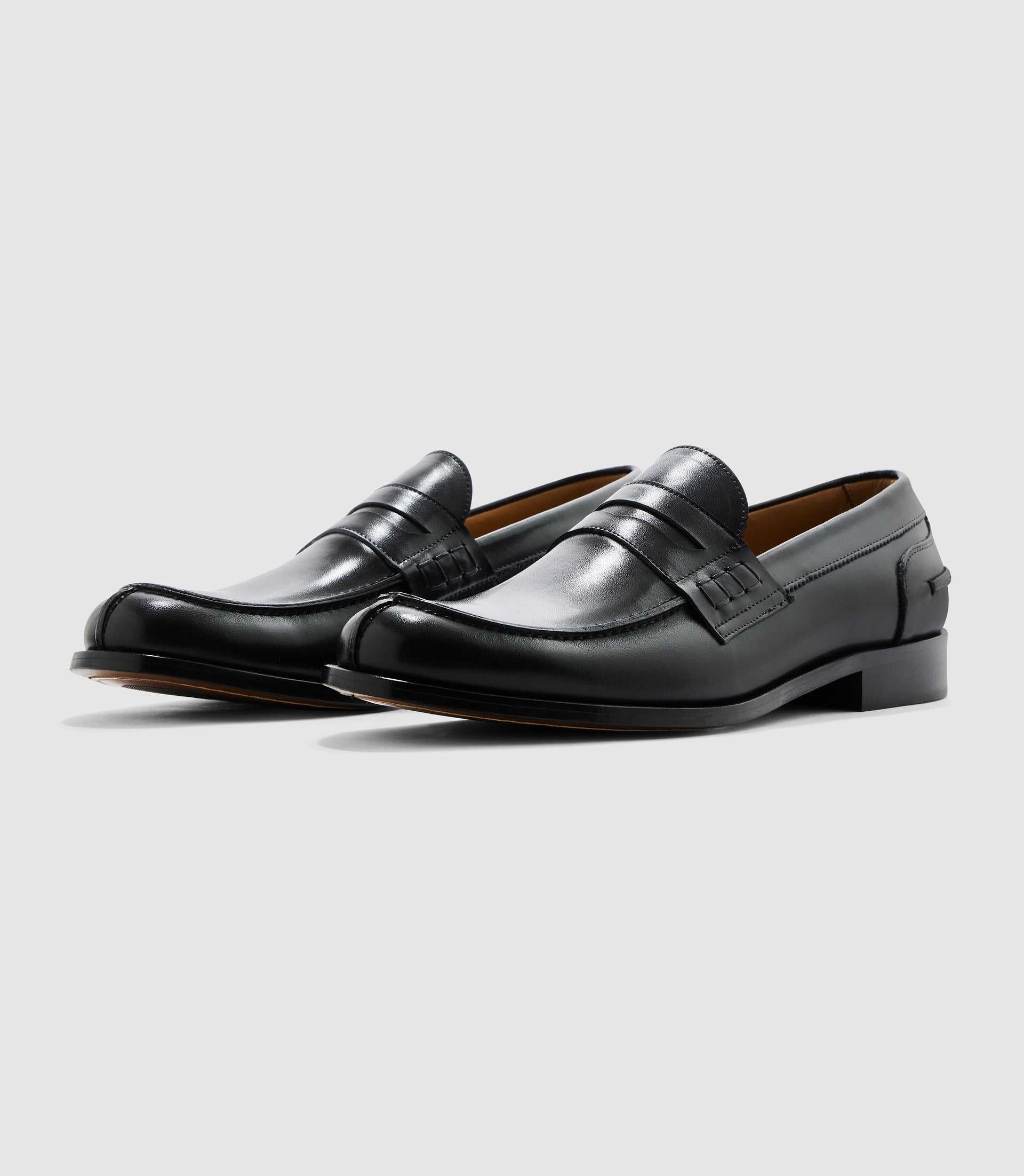 Mocassin couture noir "Erasmus" - IZAC